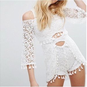 AΓRYNE x ASOS White Lace Tassel Trim Cold Shoulder Romper XS 0 2